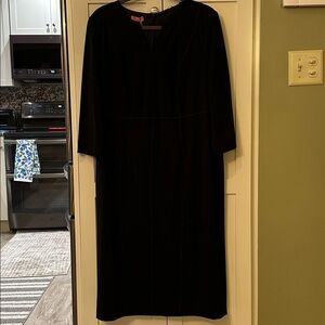 Basler Black Sheath Dress with V Neck